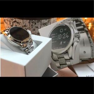 Michael Kors Access Bradshaw MKT5000